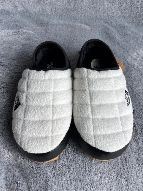 The North Face ThermoBall Traction V Denali Slipper GardeniaWhite/Black 5M NIB - Picture 4 of 7
